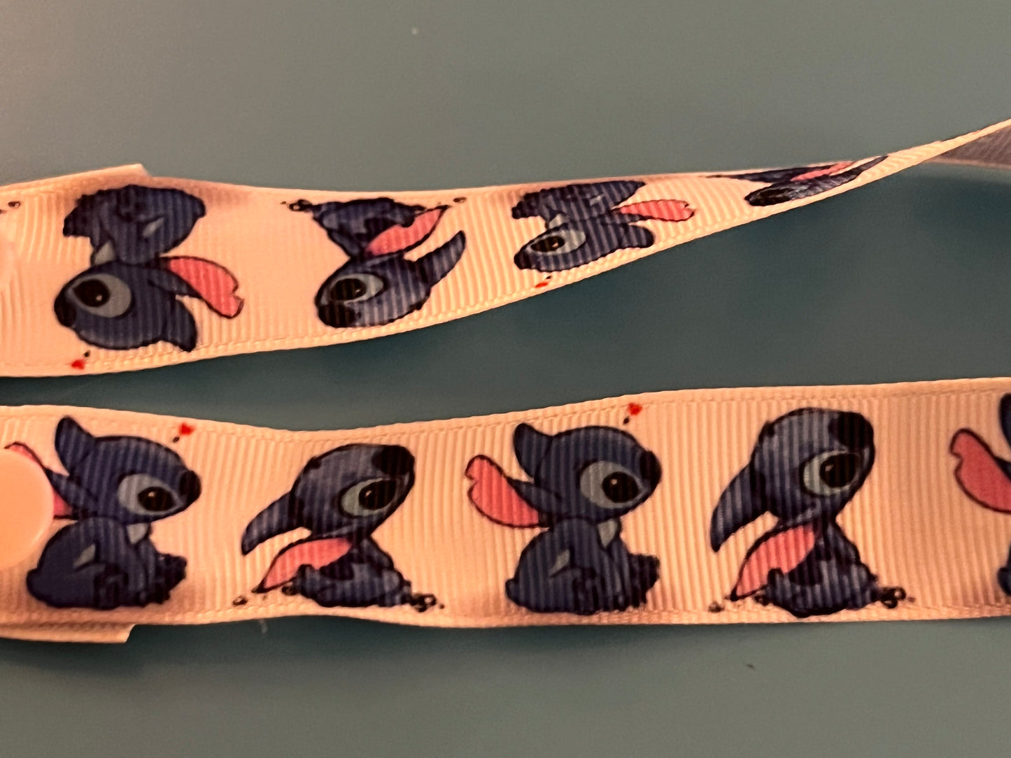 Sitting Stitch Paci Clip